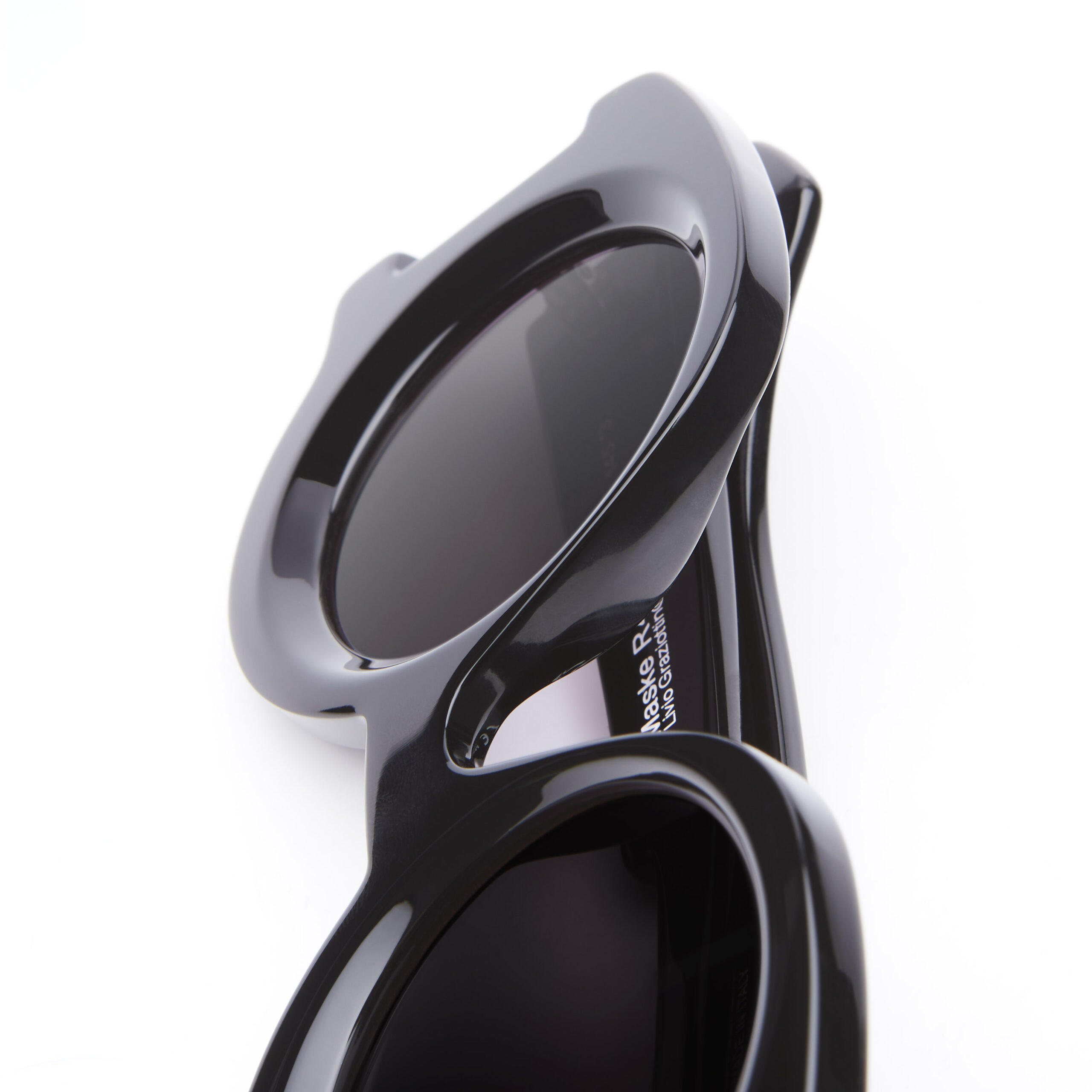 R4 Black Shine - Image 4